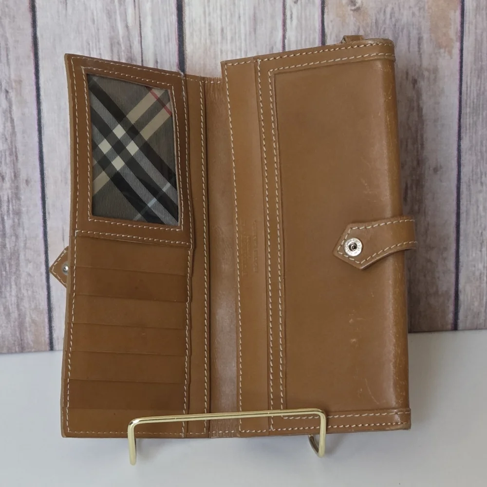 Burberry Tan Leather Continental Buckle Wallet